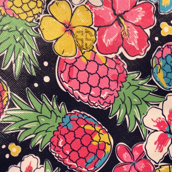 NWT! Simply Southern Pineapple Floral “Brush” Bag - Picture 2 of 5